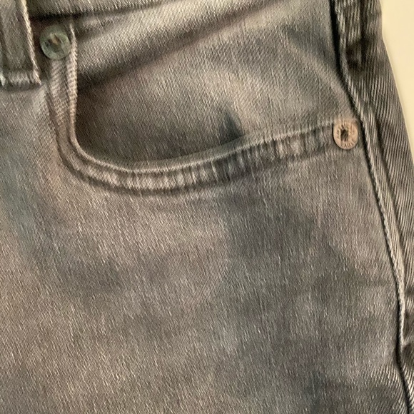 NWT American Eagle mom jeans - Picture 2 of 7